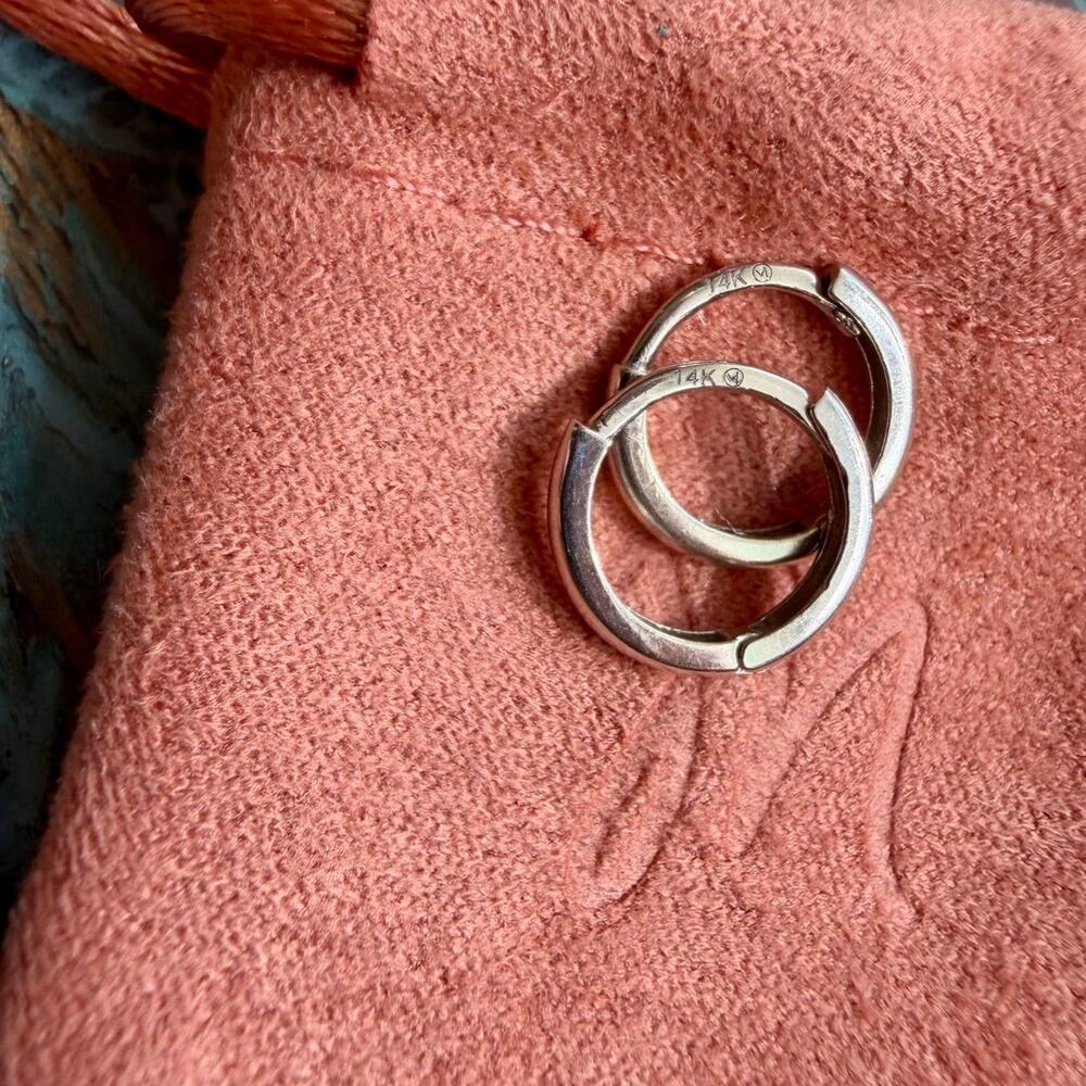 Mejuri Mini Hoops – 14K White Gold – 10mm – Discontinued - Picture 2 of 6